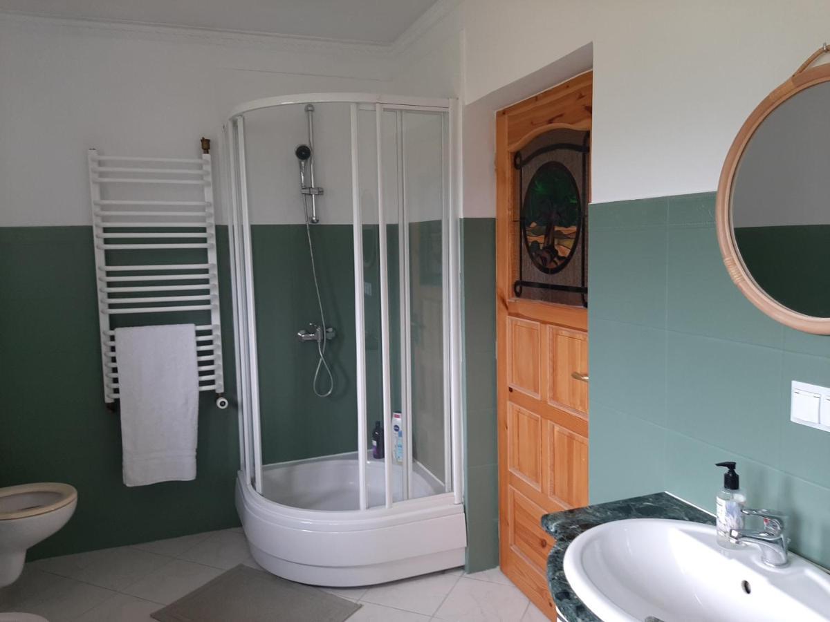 Krasna Chata Maniowy Ngoại thất bức ảnh